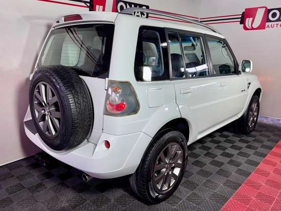 MITSUBISHI-PAJERO TR4-2.0 4X4 16V 140CV FLEX 4P AUTOMÁTICO MITSUBISHI-PAJERO TR4-2012