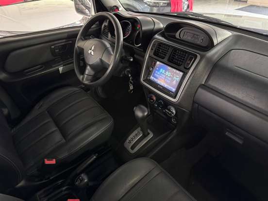 MITSUBISHI-PAJERO TR4-2012