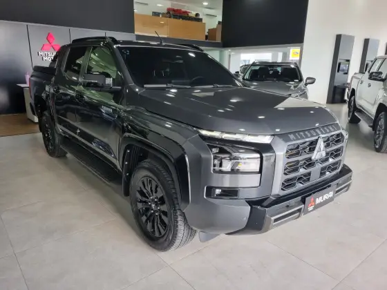 MITSUBISHI TRITON 2.4 BITURBO DIESEL CD KATANA 4X4 AUTOMÁTICO MITSUBISHI TRITON 2.4 BITURBO DIESEL CD KATANA 4X4 AUTOMÁTICO