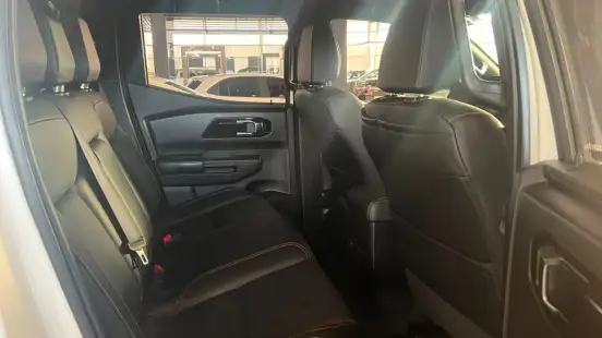 MITSUBISHI-TRITON-2025