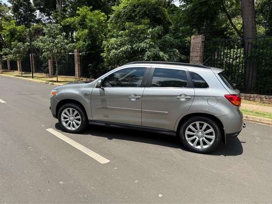 MITSUBISHI-ASX-2014