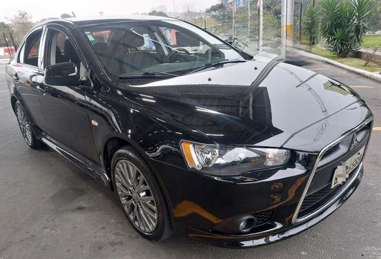 MITSUBISHI-LANCER-2015