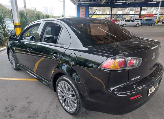MITSUBISHI-LANCER-2015