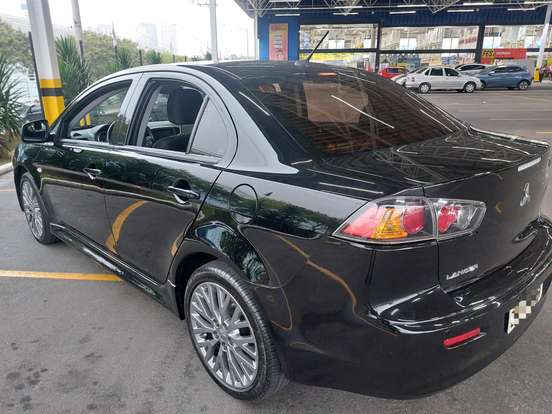 MITSUBISHI-LANCER-2.0 16V GASOLINA 4P AUTOMÁTICO MITSUBISHI-LANCER-2015