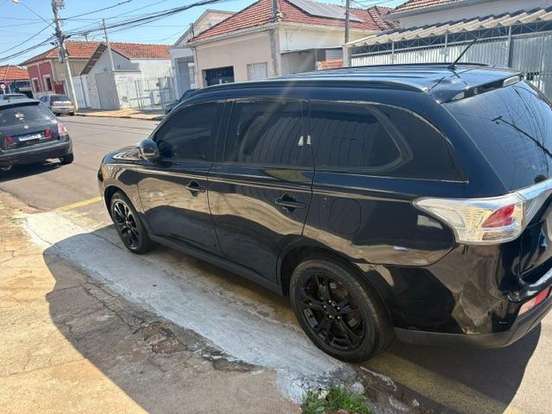MITSUBISHI-OUTLANDER-2.0 16V GASOLINA 4P AUTOMÁTICO MITSUBISHI-OUTLANDER-2014