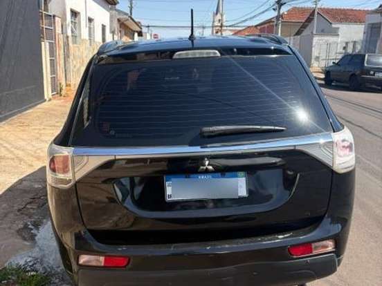 MITSUBISHI-OUTLANDER-2.0 16V GASOLINA 4P AUTOMÁTICO MITSUBISHI-OUTLANDER-2014