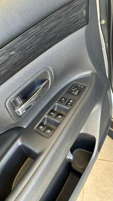 MITSUBISHI-OUTLANDER-2015