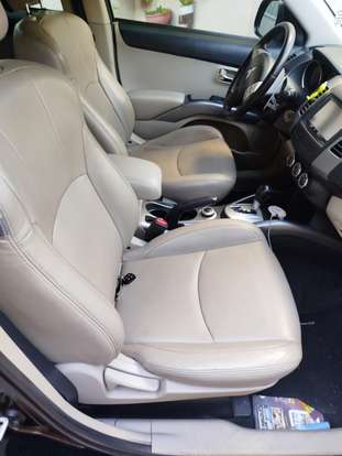MITSUBISHI-OUTLANDER-2012