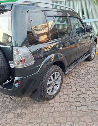 MITSUBISHI-PAJERO TR4-2.0 4X4 16V 140CV FLEX 4P AUTOMÁTICO MITSUBISHI-PAJERO TR4-2012