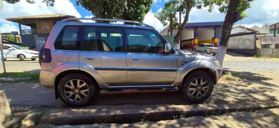 MITSUBISHI-PAJERO TR4-2011