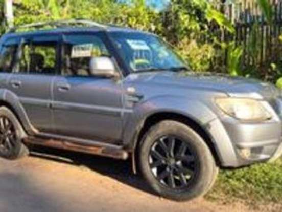 MITSUBISHI-PAJERO TR4-2.0 4X4 16V 140CV FLEX 4P AUTOMÁTICO MITSUBISHI-PAJERO TR4-2011