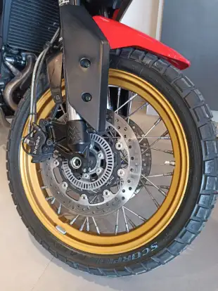 MOTO MORINI-X-CAPE GOLD EDITION-2025
