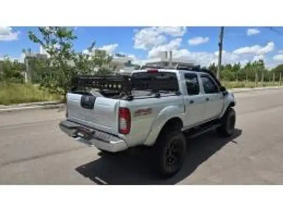NISSAN-FRONTIER-2.8 SE STRIKE 4X4 CD TURBO ELETRONIC DIESEL 4P MANUAL NISSAN-FRONTIER-2004