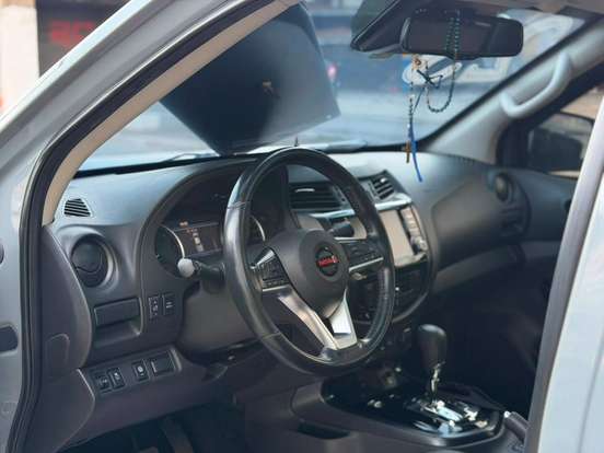 NISSAN-FRONTIER-2022