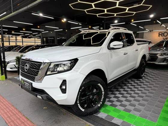NISSAN FRONTIER 2.3 16V TURBO DIESEL XE CD 4X4 AUTOMÁTICO