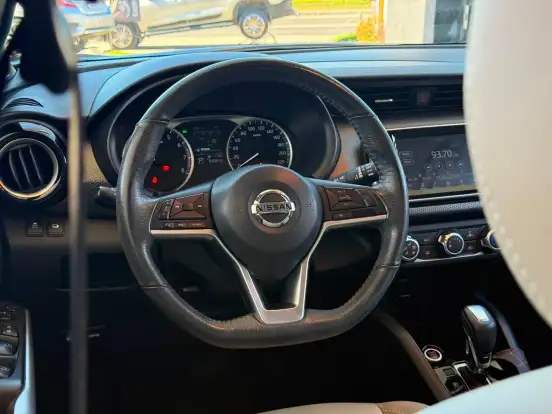 NISSAN-KICKS-2020