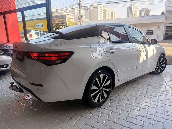 NISSAN-SENTRA-2023