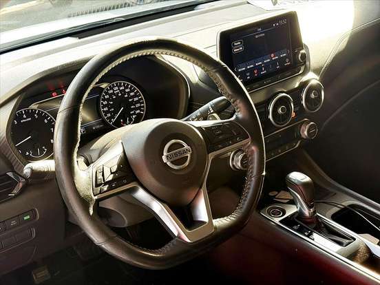 NISSAN-SENTRA-2023