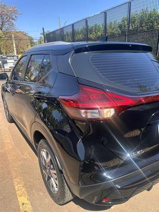 NISSAN-KICKS-2023