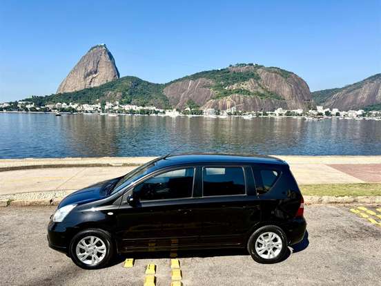 NISSAN-LIVINA-1.8 S 16V FLEX 4P AUTOMÁTICO NISSAN-LIVINA-2012
