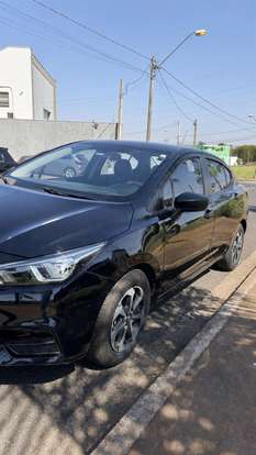 NISSAN-VERSA-2021