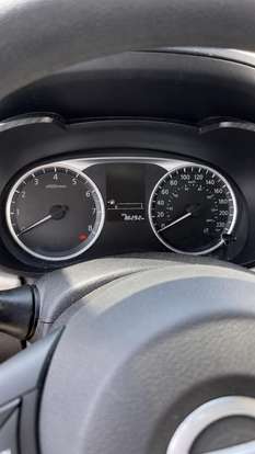 NISSAN-VERSA-2021