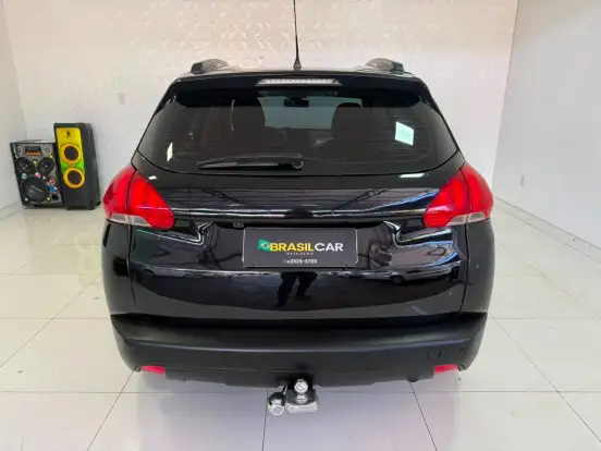 PEUGEOT-2008-2021
