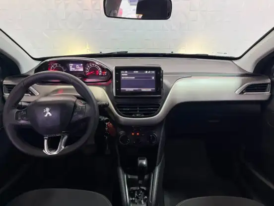 PEUGEOT-2008-2021