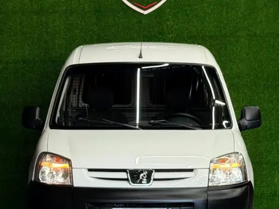 PEUGEOT-PARTNER-1.6 FURGÃO 800KG 16V FLEX 3P MANUAL PEUGEOT-PARTNER-2021