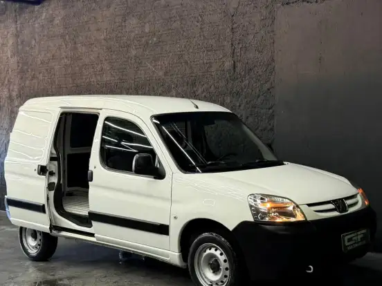 PEUGEOT-PARTNER-1.6 FURGÃO 800KG 16V FLEX 3P MANUAL PEUGEOT-PARTNER-2021