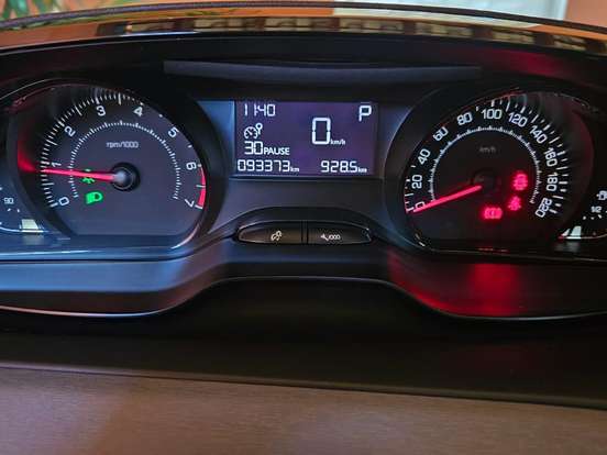 PEUGEOT-208-1.6 ACTIVE PACK 16V FLEX 4P AUTOMÁTICO PEUGEOT-208-2018