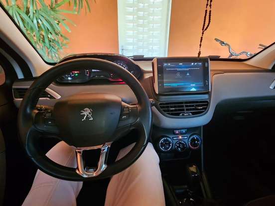 PEUGEOT-208-1.6 ACTIVE PACK 16V FLEX 4P AUTOMÁTICO PEUGEOT-208-2018