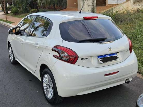 PEUGEOT-208-1.6 ACTIVE PACK 16V FLEX 4P AUTOMÁTICO PEUGEOT-208-2018