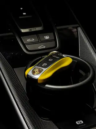 PORSCHE-911-2021