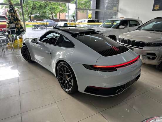 PORSCHE-911-2022