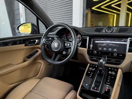 PORSCHE-MACAN-2024