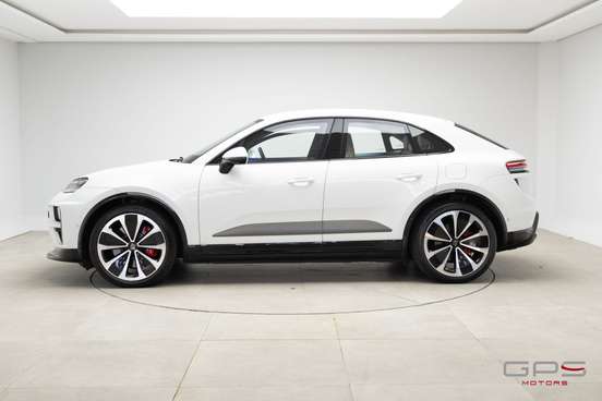 PORSCHE-MACAN-2025