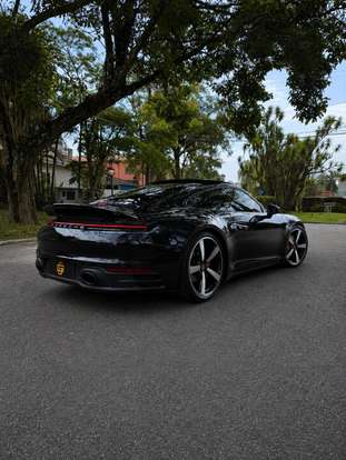 PORSCHE-911-2020
