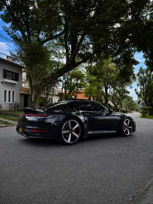 PORSCHE-911-2020