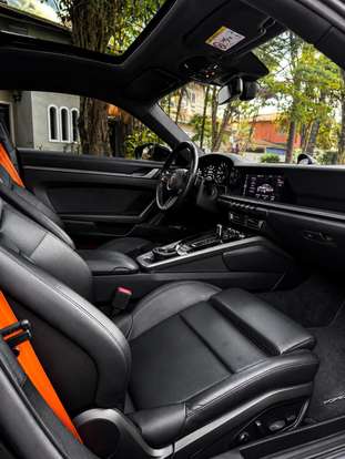 PORSCHE-911-2020