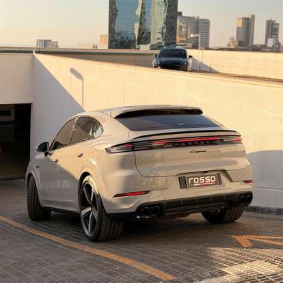 PORSCHE-CAYENNE-2025