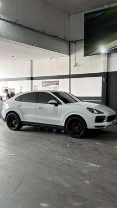 PORSCHE-CAYENNE-2019