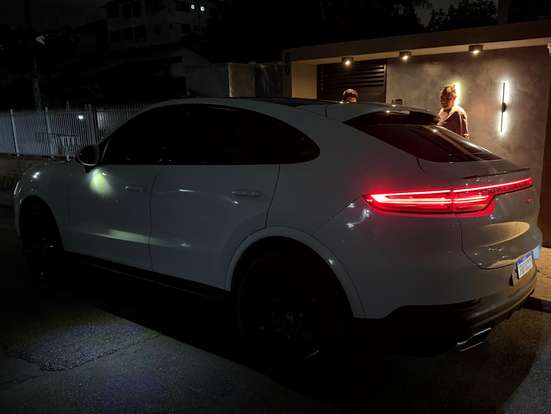 PORSCHE-CAYENNE-2019