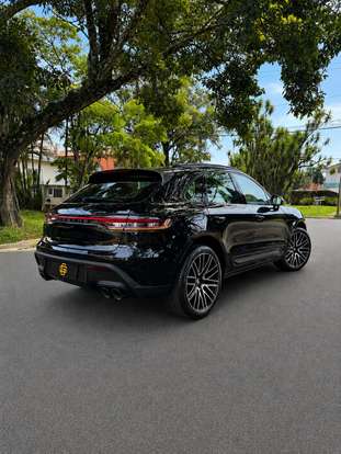 PORSCHE-MACAN-2023