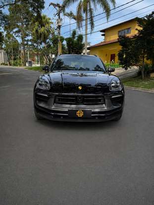 PORSCHE-MACAN-2023