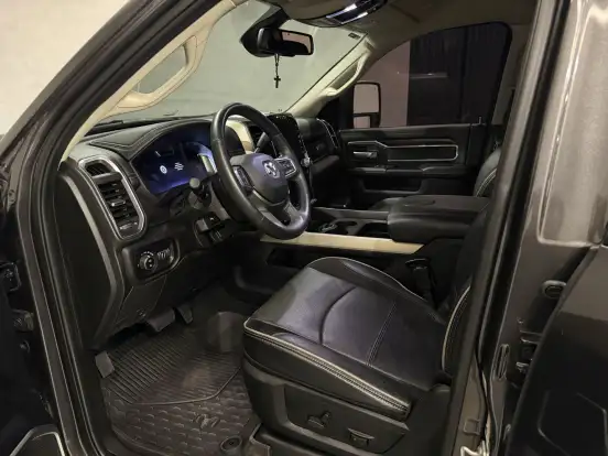 RAM-2500-6.7 I6 TURBO DIESEL LARAMIE CD 4X4 AUTOMÁTICO RAM-2500-2023