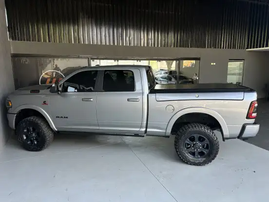 RAM-3500-6.7 I6 TURBO DIESEL LARAMIE NIGHT EDITION CD 4X4 AUTOMÁTICO RAM-3500-2022