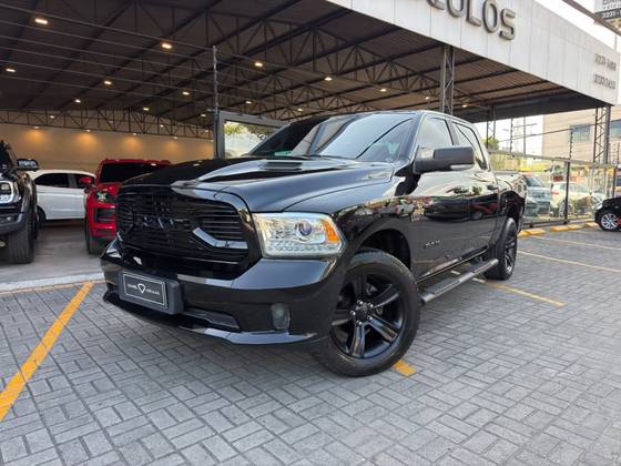 RAM CLASSIC 5.7 V8 GASOLINA LARAMIE CD 4X4 AUTOMÁTICO