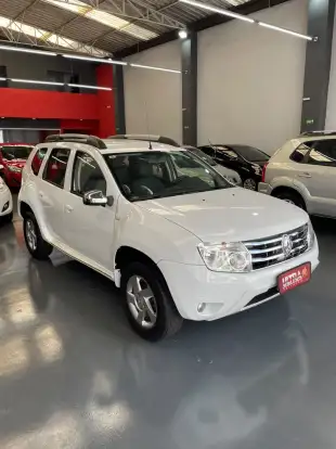 RENAULT-DUSTER-2012