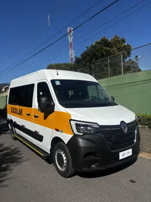 RENAULT-MASTER-2025